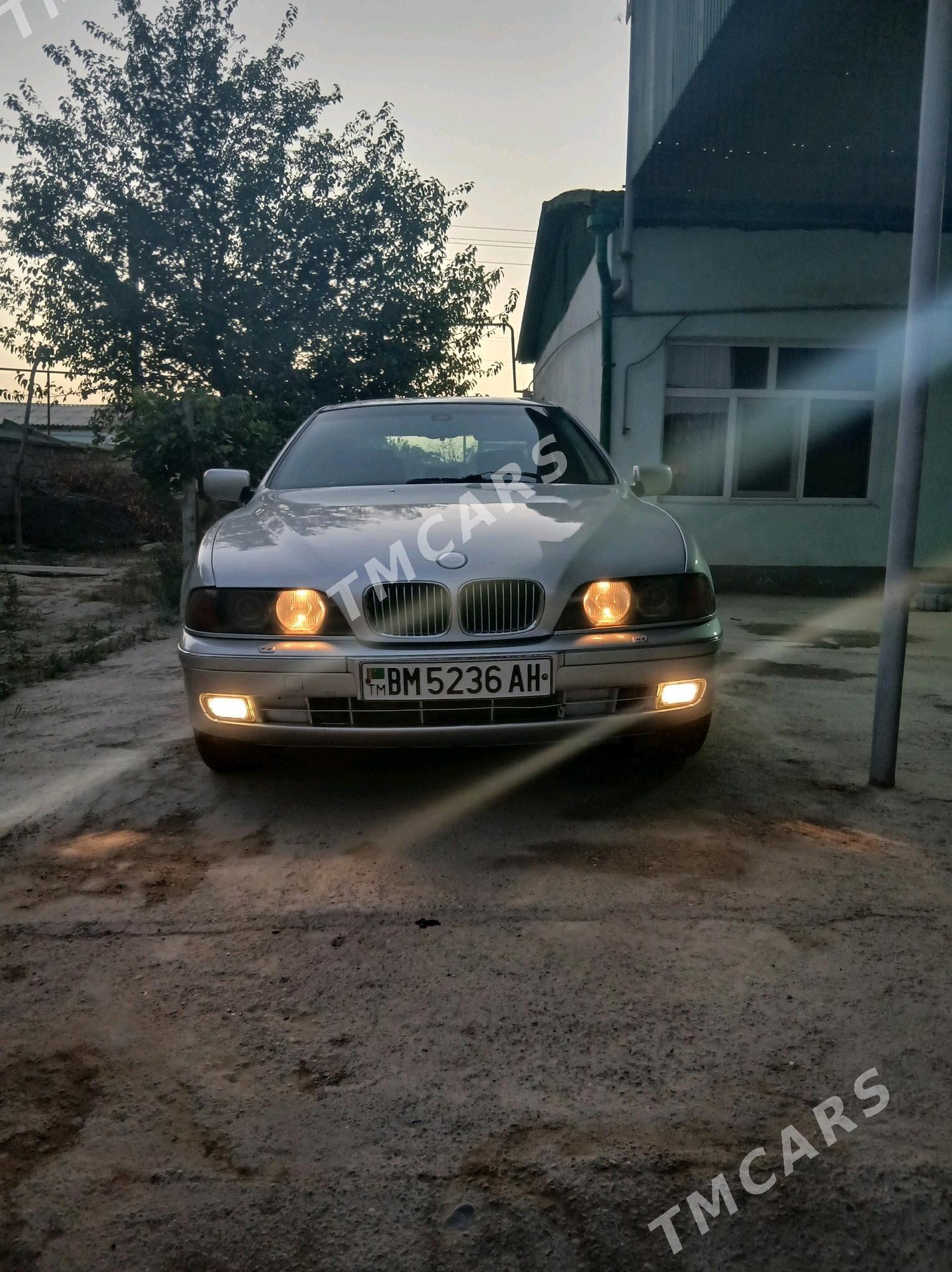 BMW E39 1998 - 80 000 TMT - Яшлык - img 4