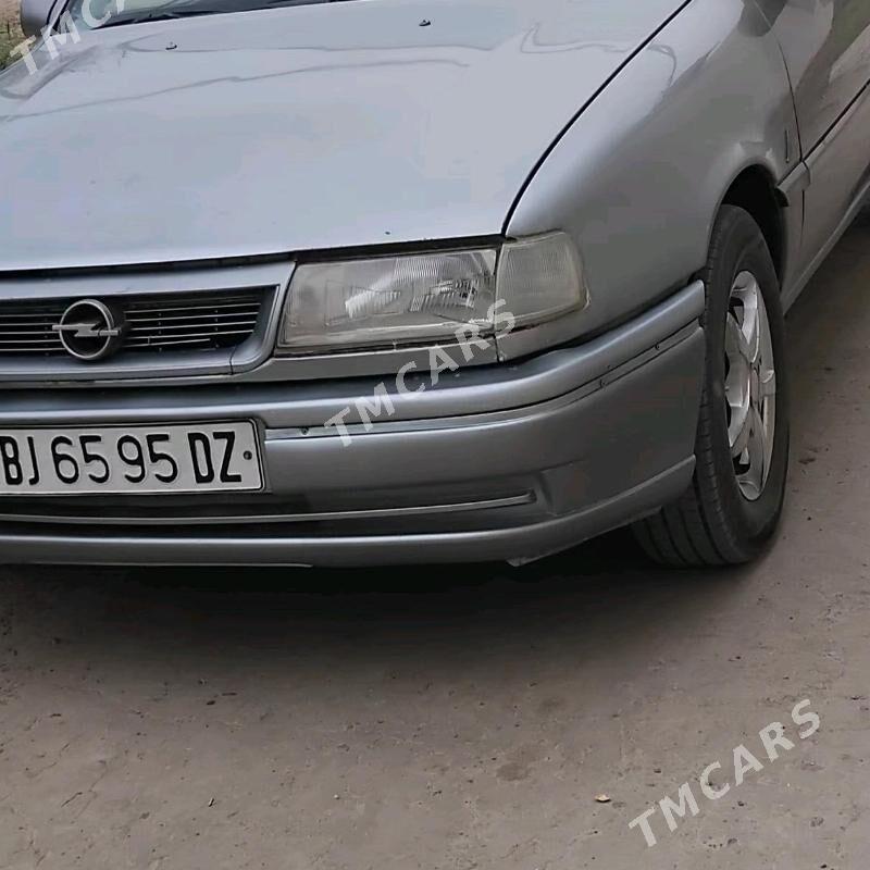 Opel Vectra 1993 - 36 000 TMT - Гурбансолтан Едже - img 6
