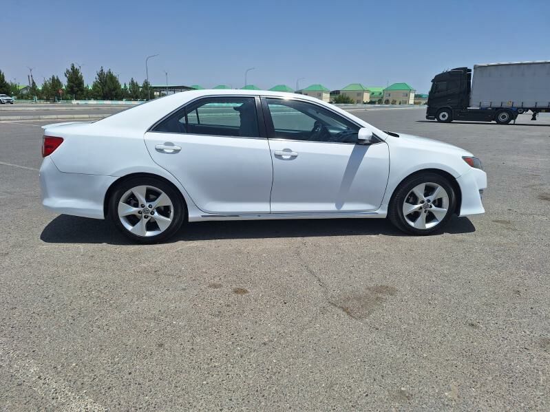 Toyota Camry 2013 - 210 000 TMT - Район ст. Аэропорта, ул. Гагарина - img 3