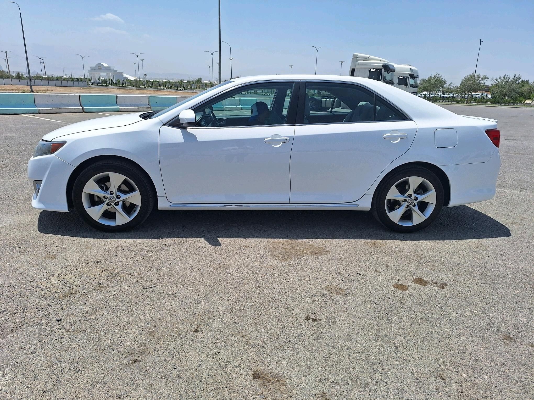 Toyota Camry 2013 - 210 000 TMT - Район ст. Аэропорта, ул. Гагарина - img 8