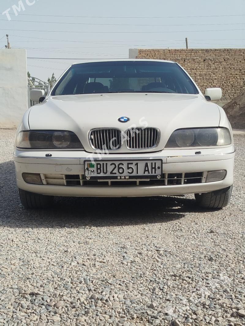 BMW E39 1999 - 85 000 TMT - Kaka - img 2