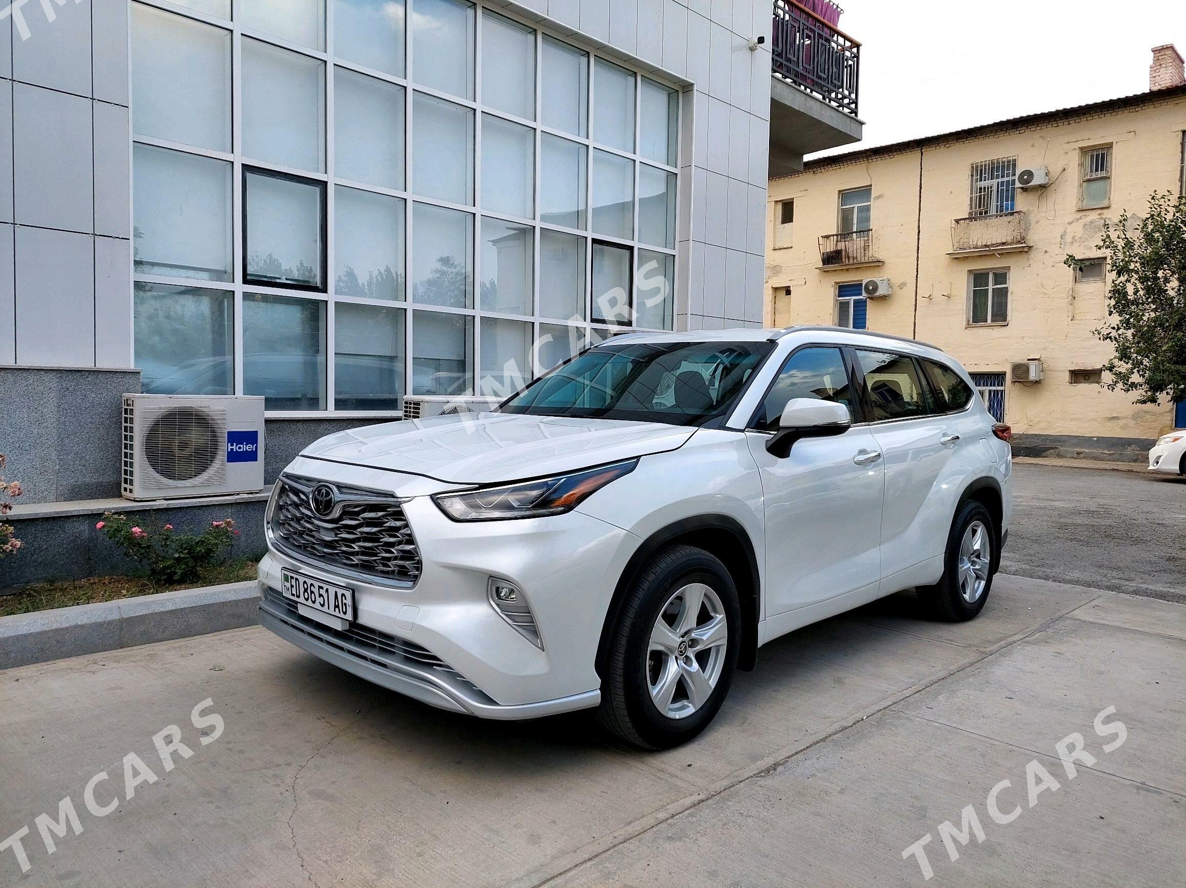 Toyota Highlander 2022 - 500 000 TMT - Ашхабад - img 2
