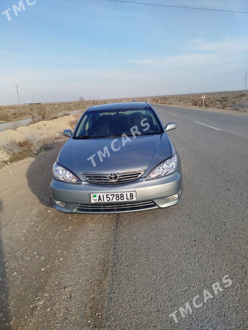 Toyota Camry 2005 - 200 000 TMT - Фарап - img 7