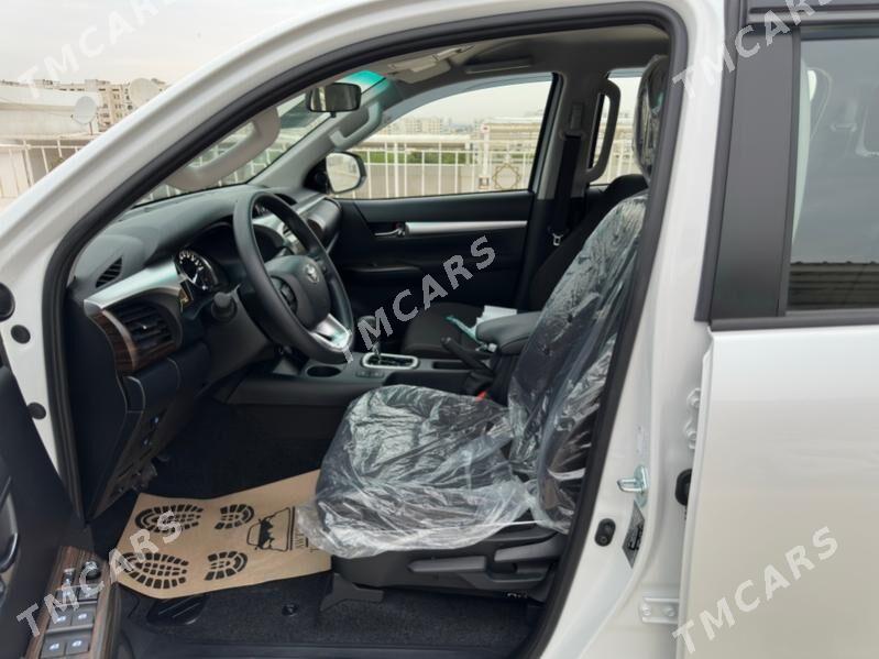 Toyota Hilux 2025 - 690 000 TMT - Ашхабад - img 3