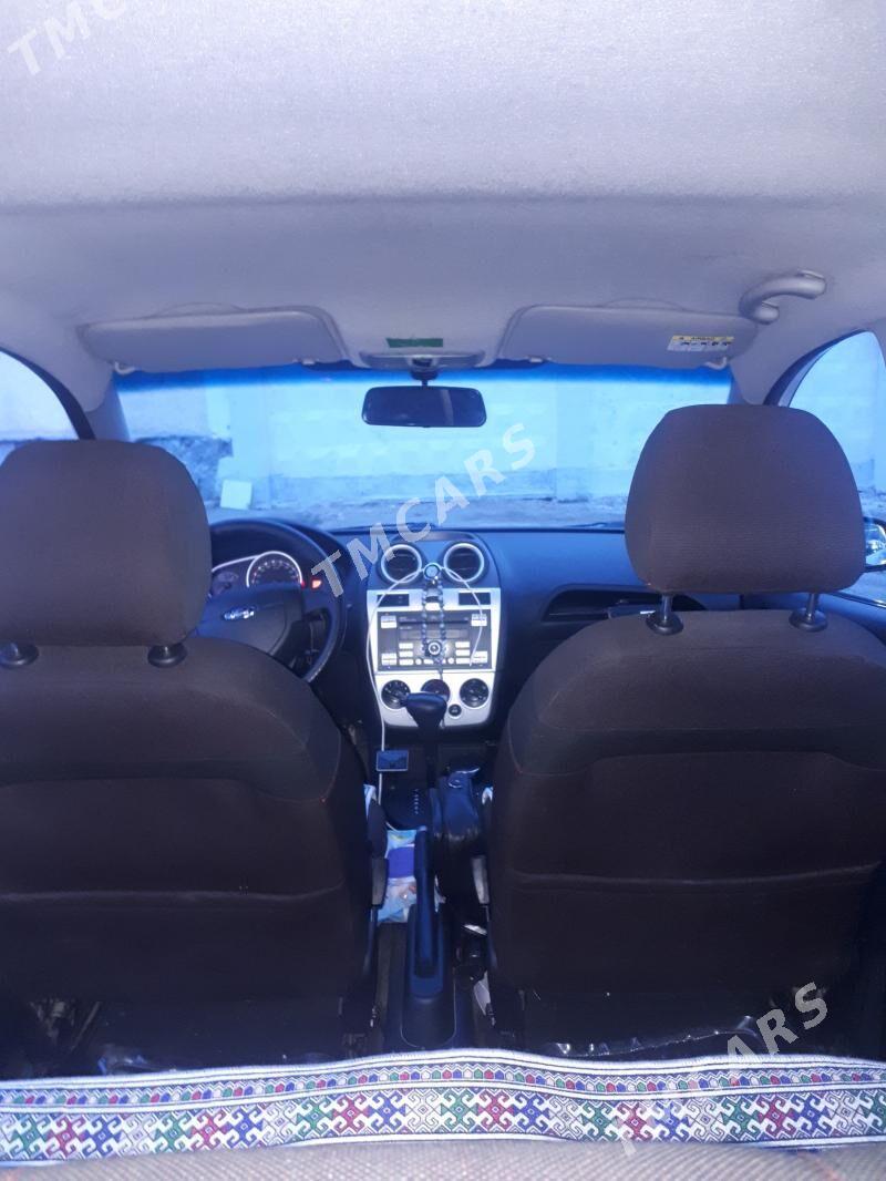 Ford Figo 2011 - 95 000 TMT - 30 мкр - img 3