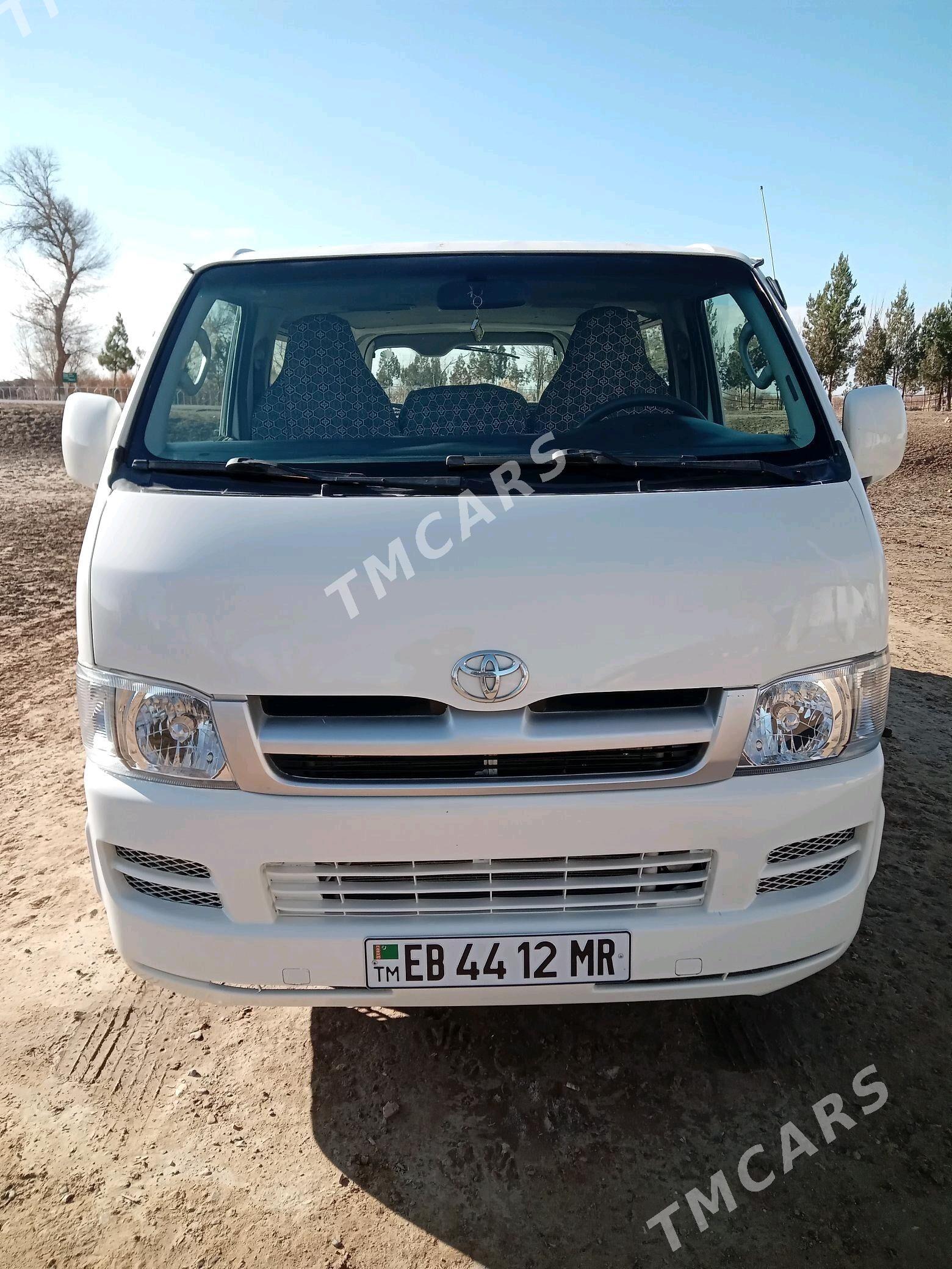 Toyota Hiace 2006 - 220 000 TMT - Каракумский этрап - img 4