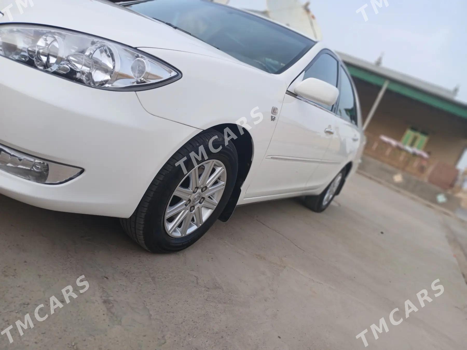 Toyota Camry 2005 - 175 000 TMT - Sarahs - img 3
