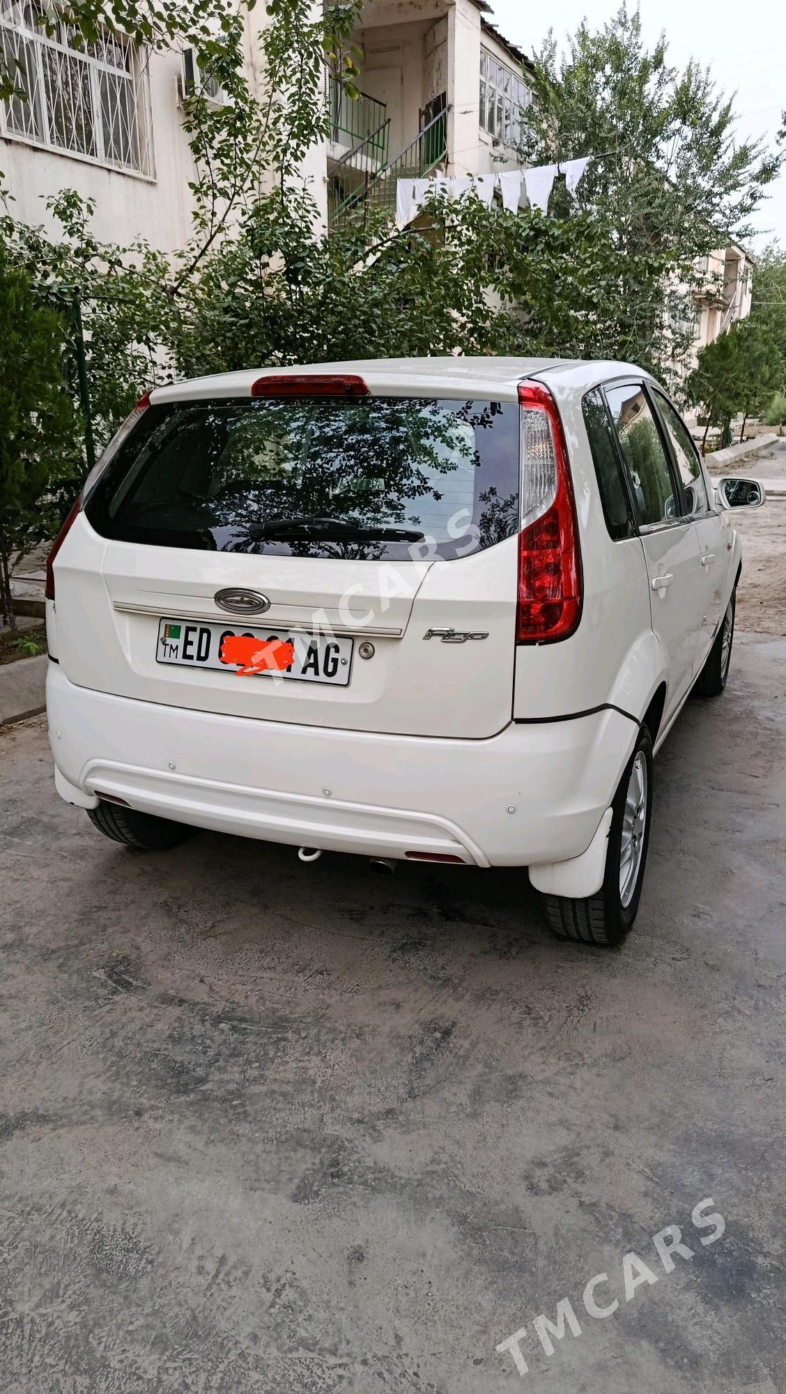 Ford Figo 2011 - 78 000 TMT - Ашхабад - img 4