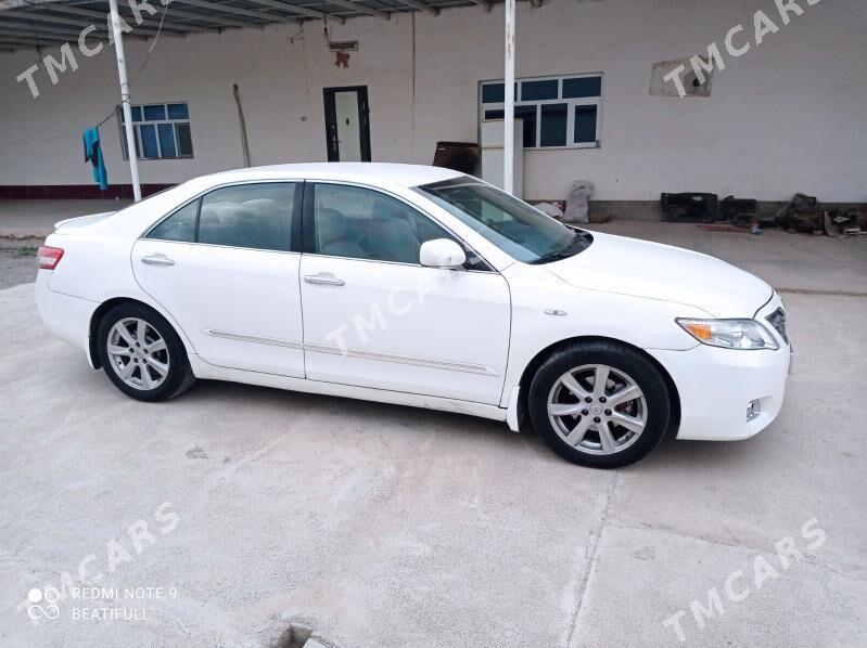 Toyota Camry 2010 - 145 000 TMT - Кака - img 3