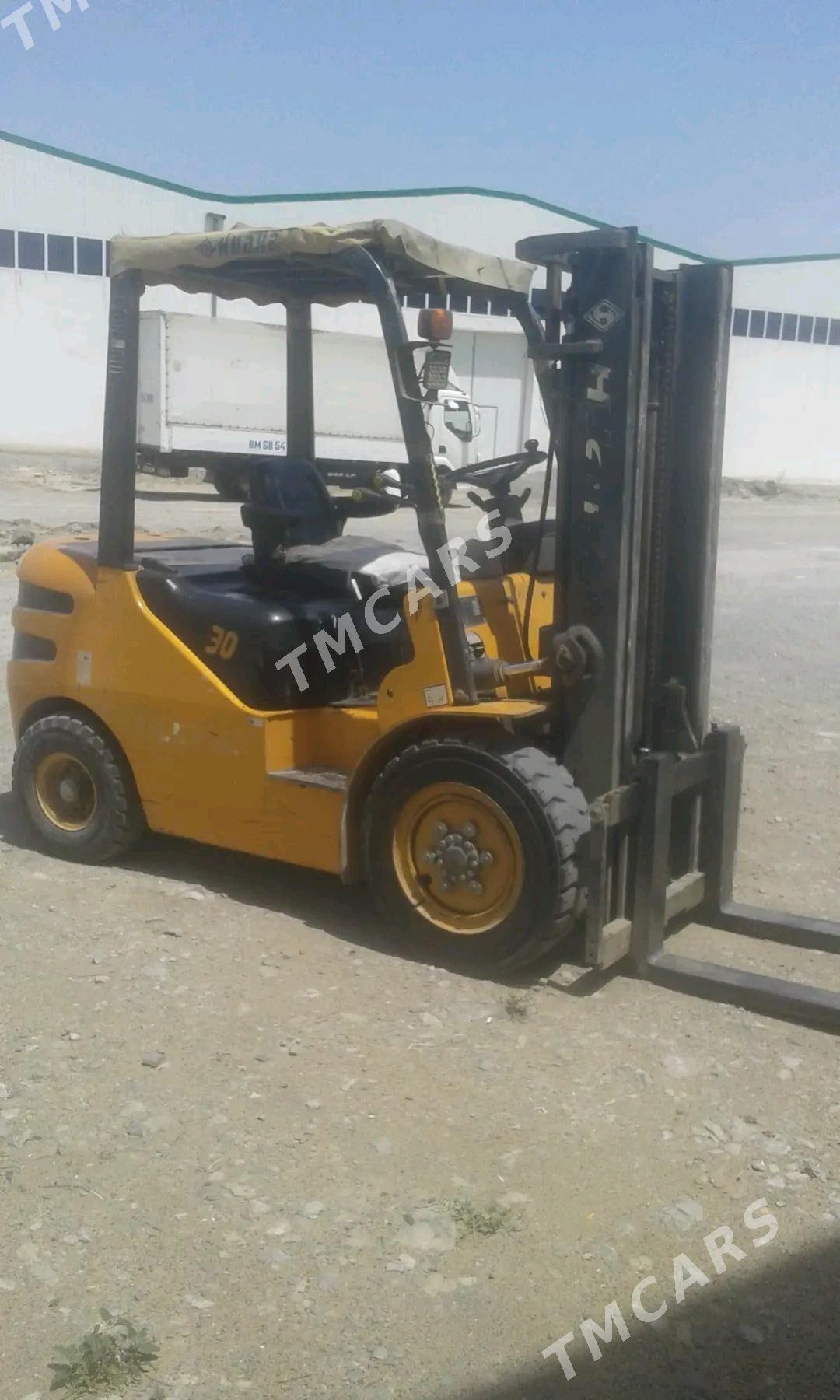 Kara Forklift 2013 - 135 000 TMT - Çoganly - img 3