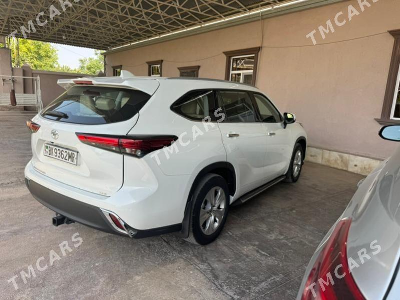 Toyota Highlander 2022 - 500 000 TMT - Байрамали - img 2