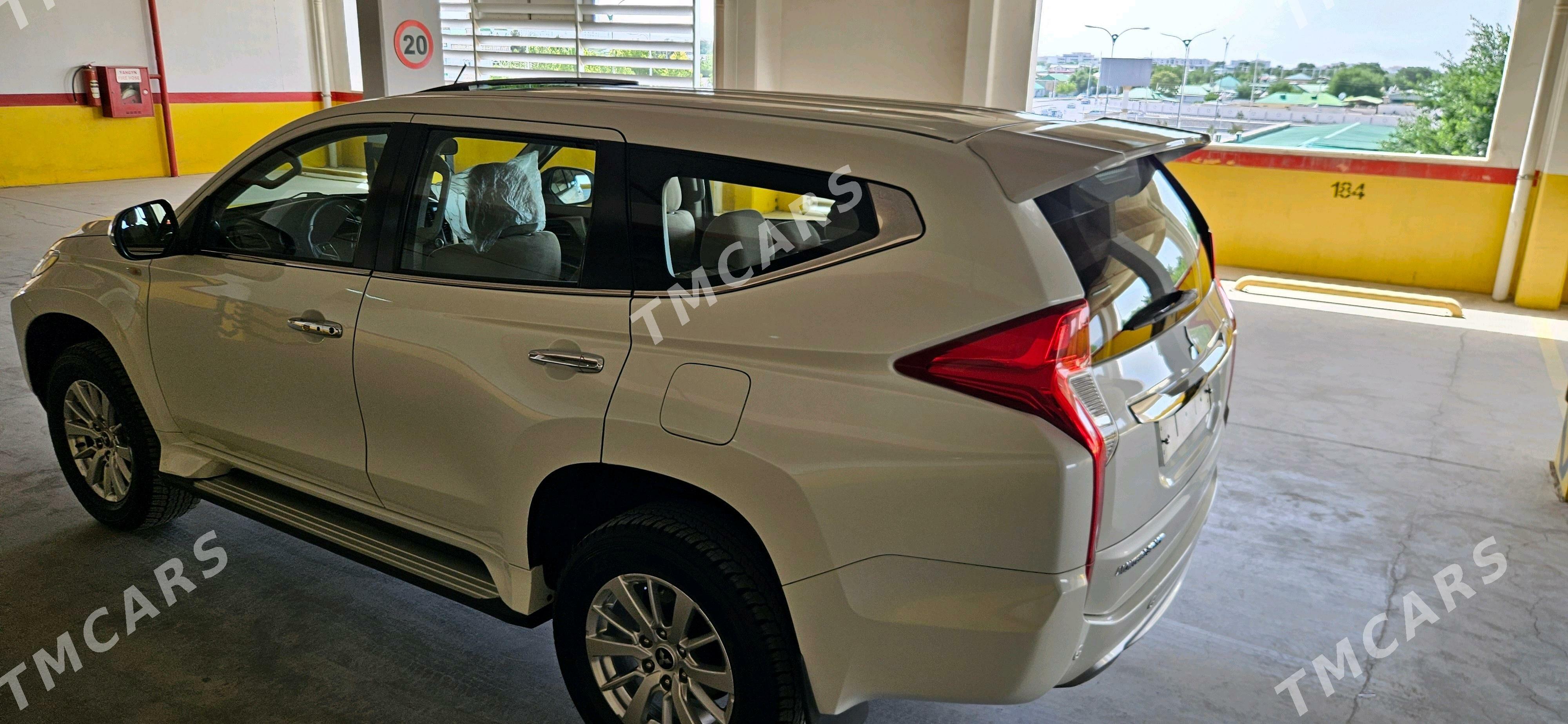 Mitsubishi Pajero 2019 - 360 000 TMT - Aşgabat - img 8