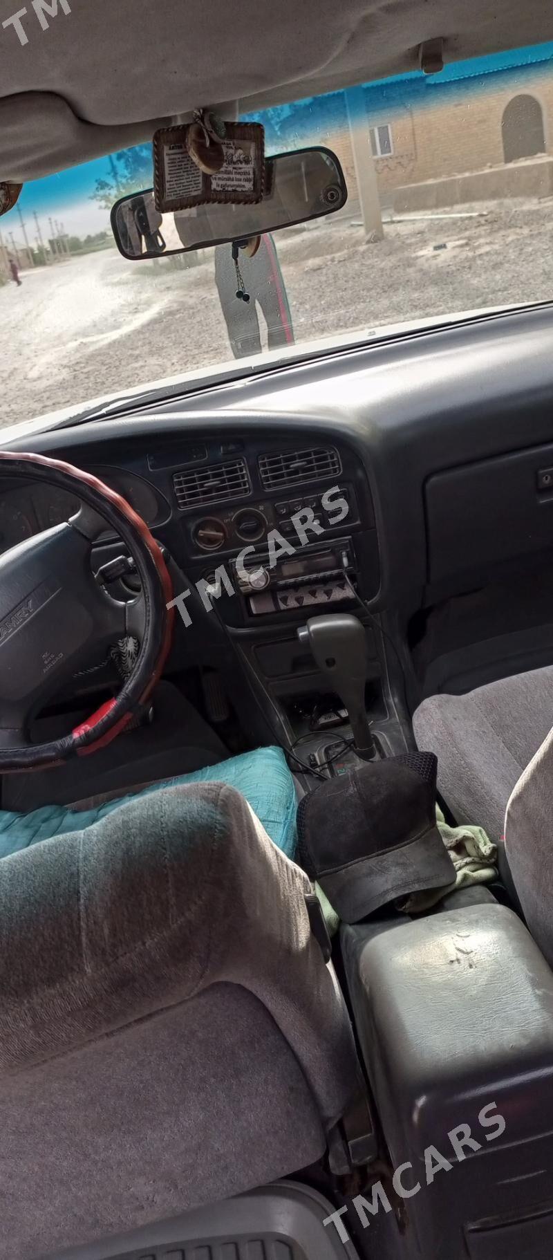 Toyota Camry 1993 - 63 000 TMT - Кака - img 5
