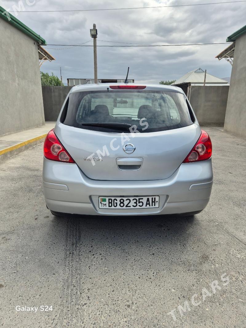 Nissan Versa 2009 - 110 000 TMT - Гёкдепе - img 6