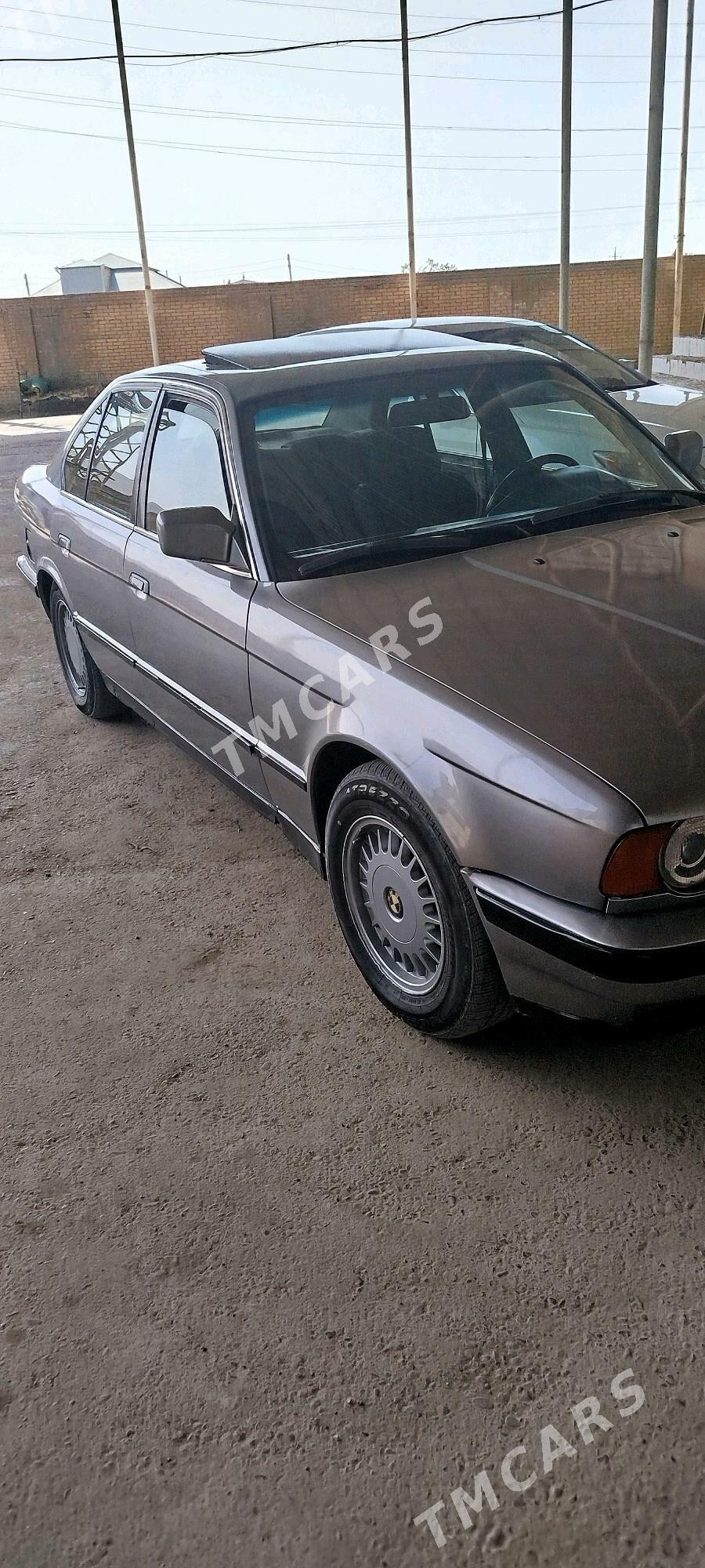 BMW 525 1989 - 39 000 TMT - Mary - img 3