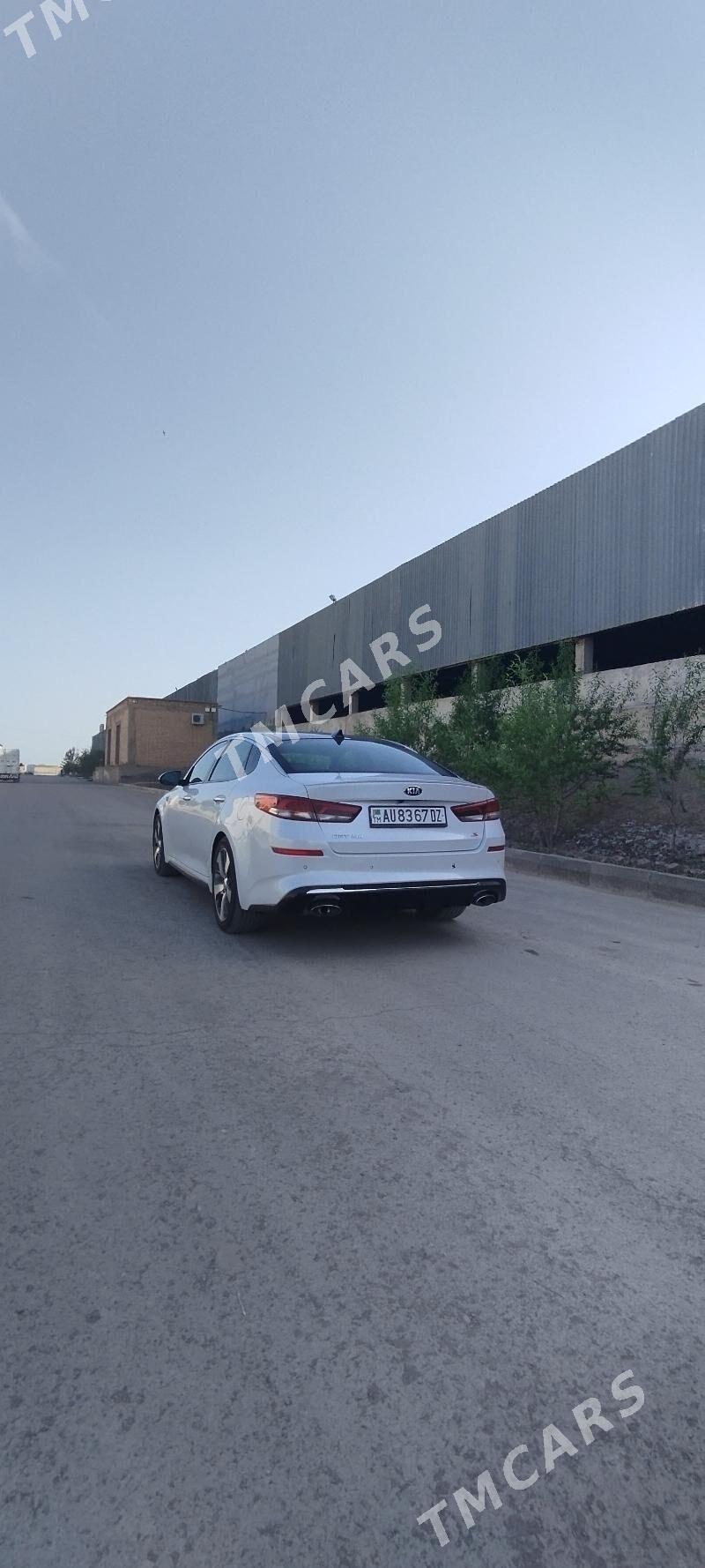 Kia Optima 2019 - 250 000 TMT - Дашогуз - img 4