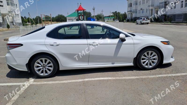 Toyota Camry 2018 - 256 000 TMT - Aşgabat - img 9