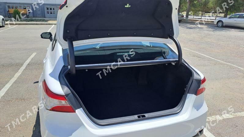 Toyota Camry 2018 - 256 000 TMT - Aşgabat - img 7