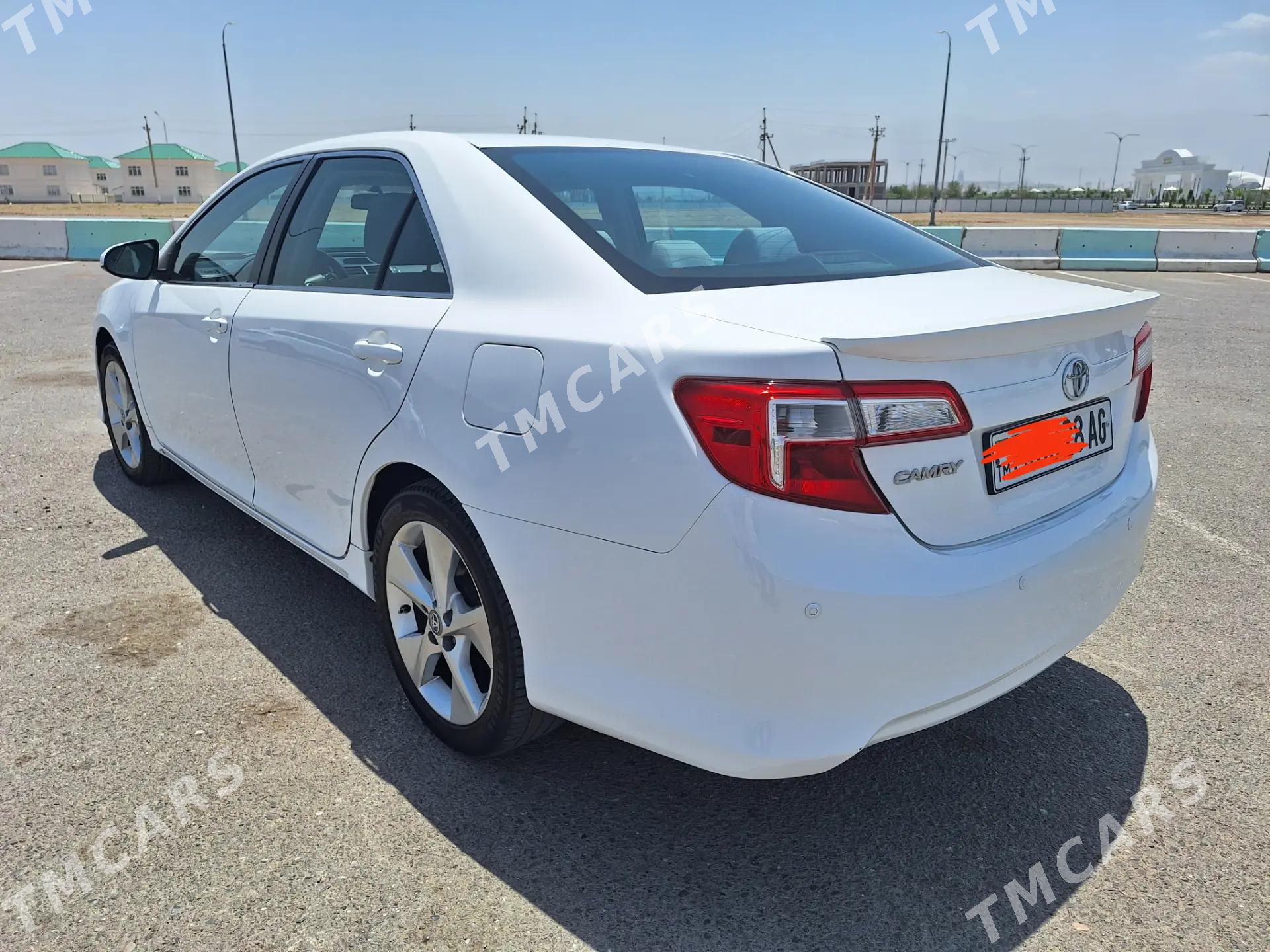 Toyota Camry 2013 - 210 000 TMT - Район ст. Аэропорта, ул. Гагарина - img 2