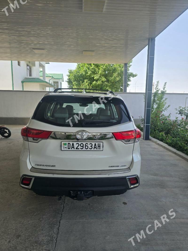 Toyota Highlander 2018 - 420 000 TMT - Änew - img 3