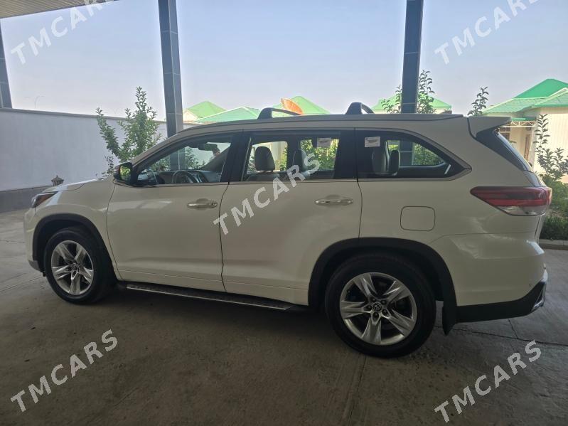 Toyota Highlander 2018 - 420 000 TMT - Änew - img 4