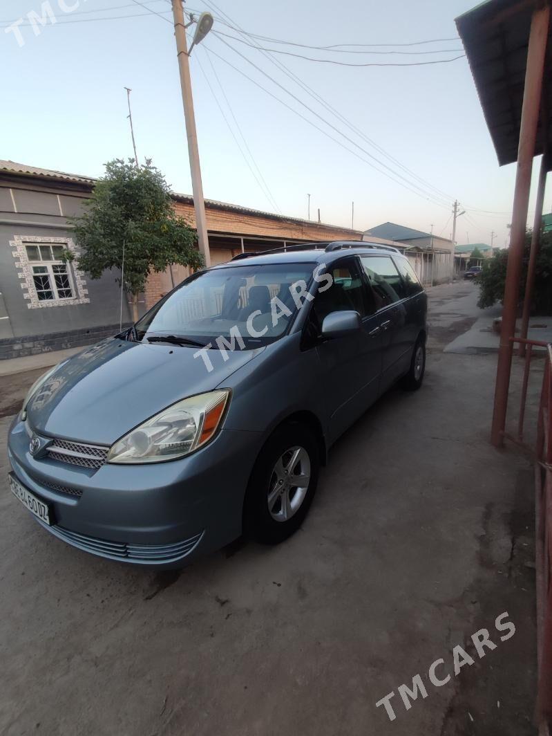 Toyota Sienna 2003 - 170 000 TMT - Дашогуз - img 4