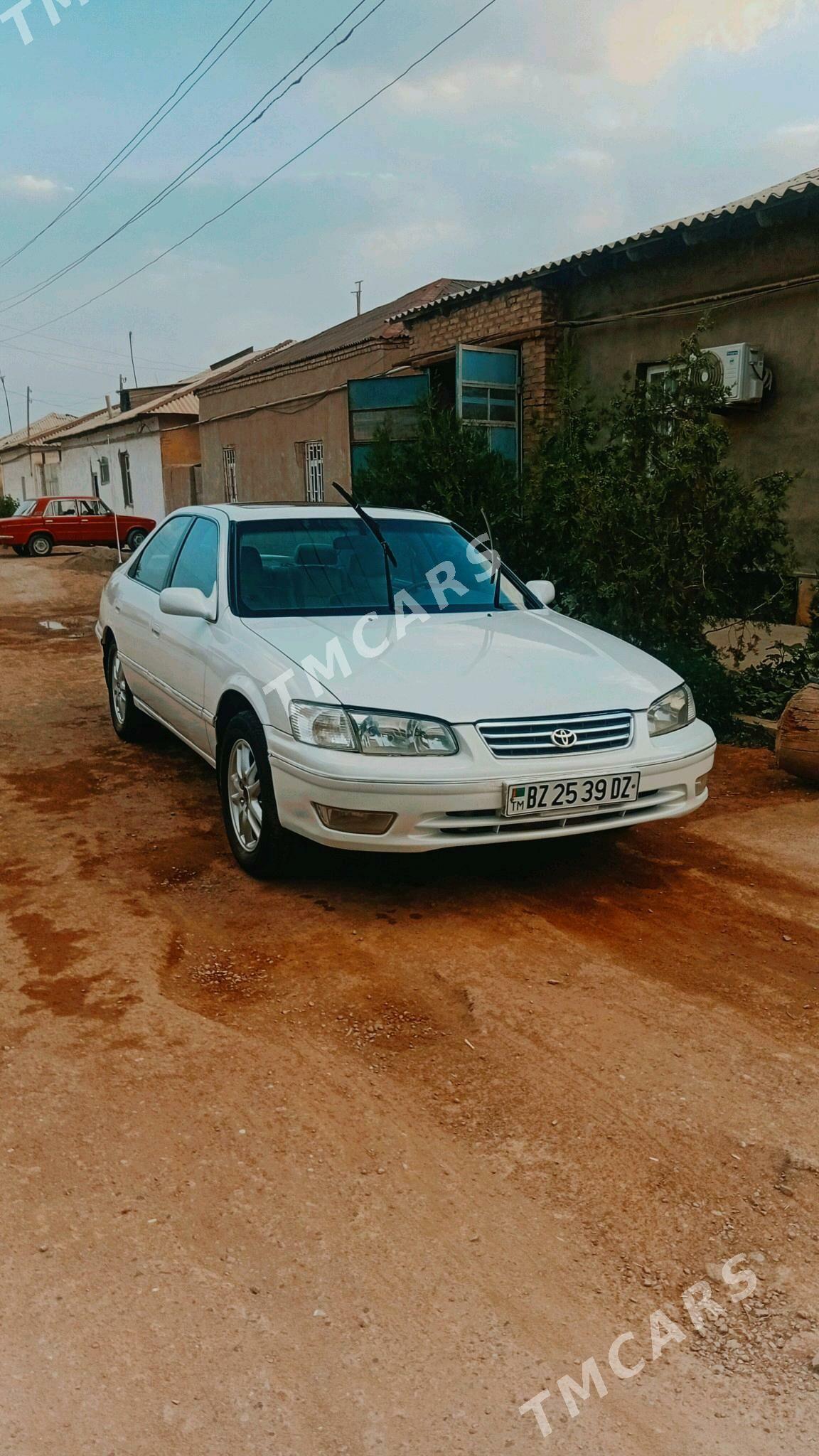 Toyota Camry 1999 - 136 000 TMT - Болдумсаз - img 9