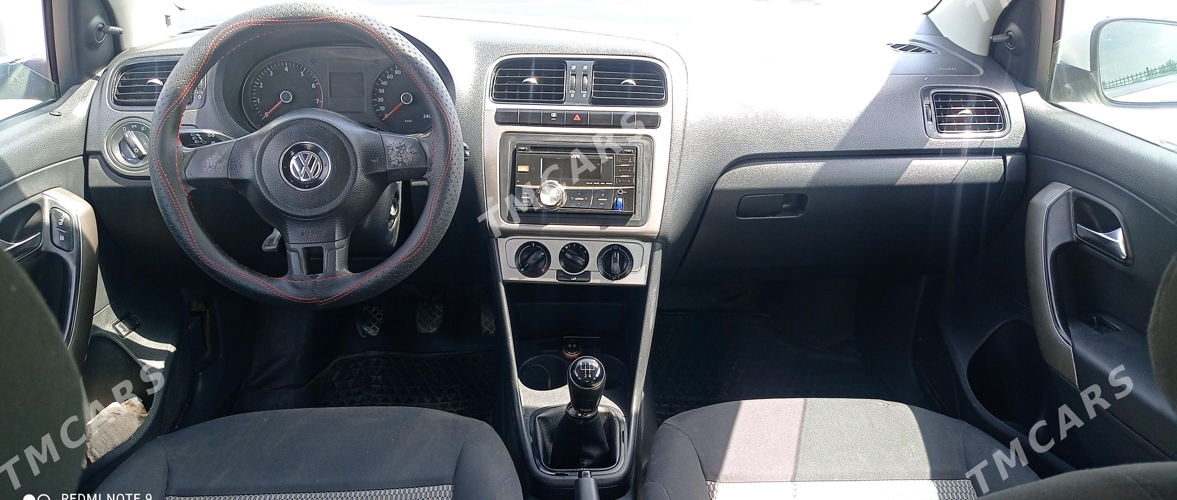Volkswagen Polo 2013 - 76 000 TMT - Дашогуз - img 6