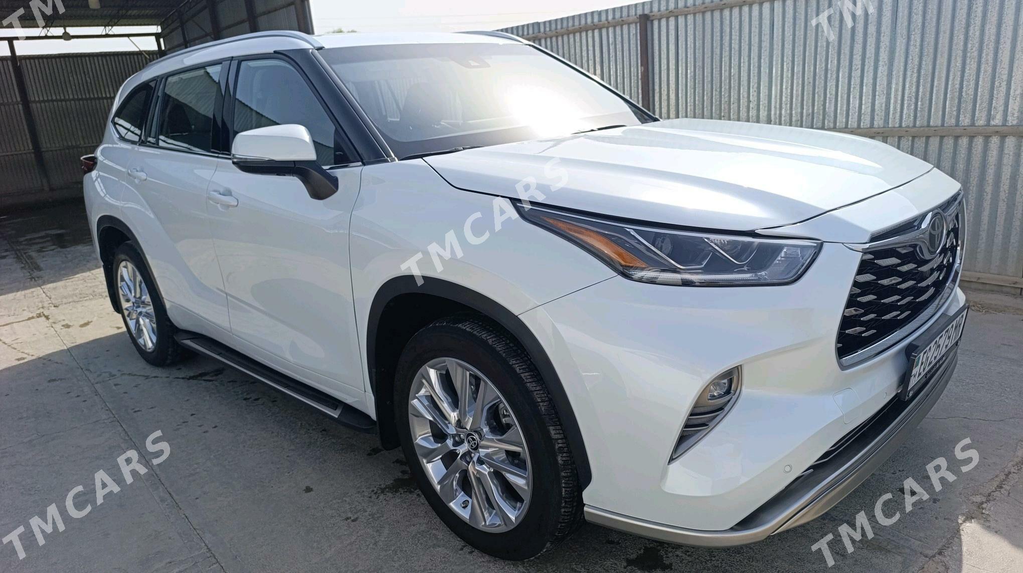 Toyota Highlander 2023 - 650 000 TMT - Сакарчага - img 3
