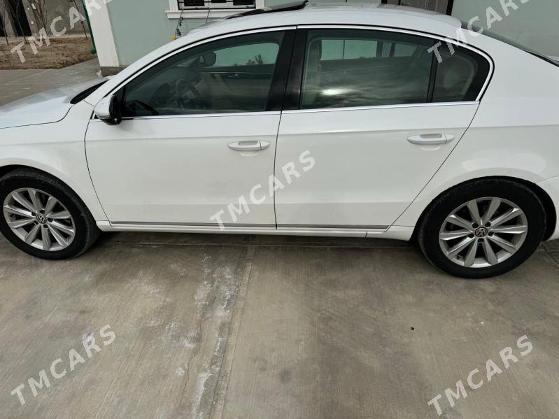Volkswagen Passat 2011 - 180 000 TMT - Ашхабад - img 4