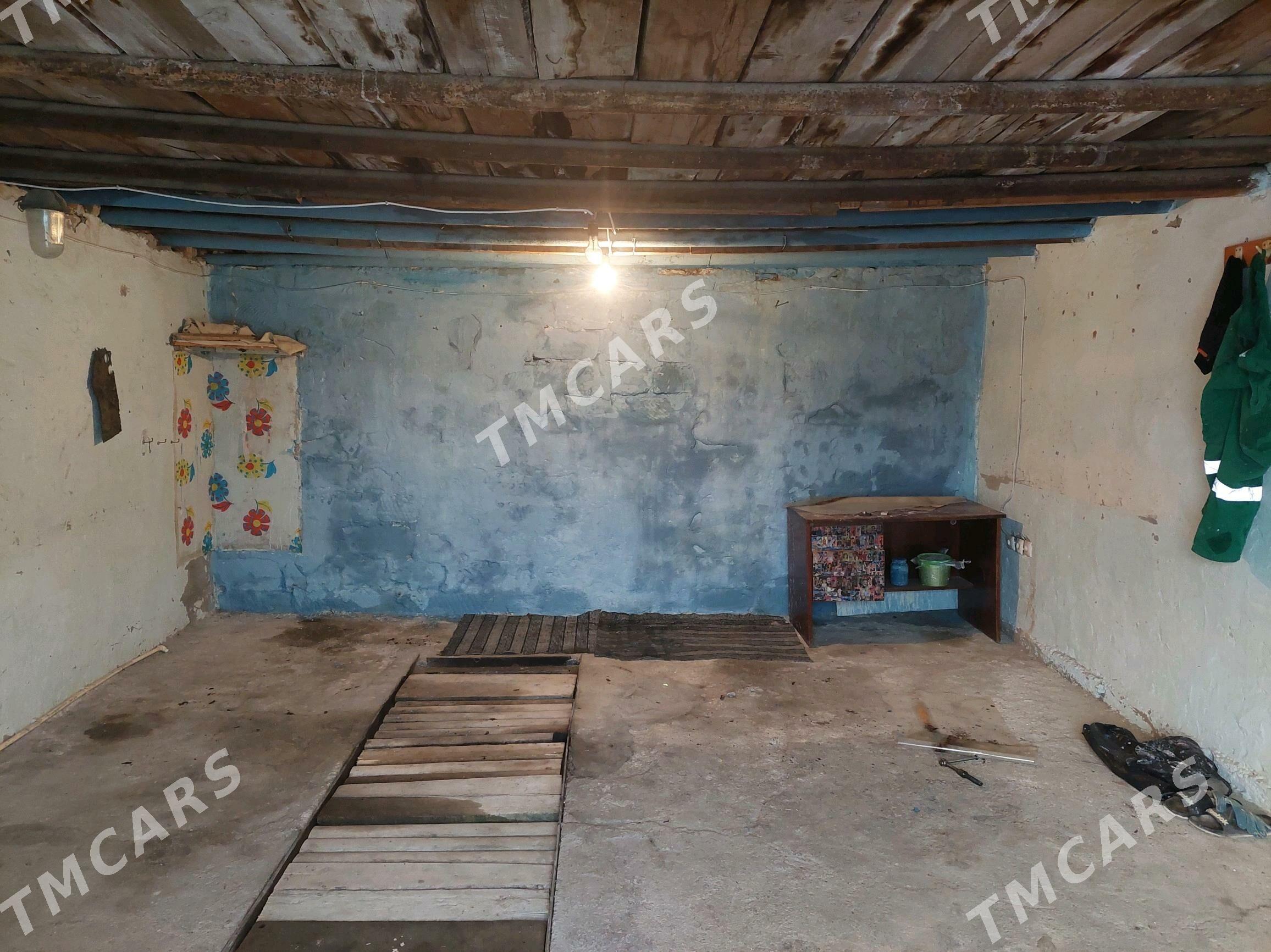гараж 212 - Balkanabat - img 3