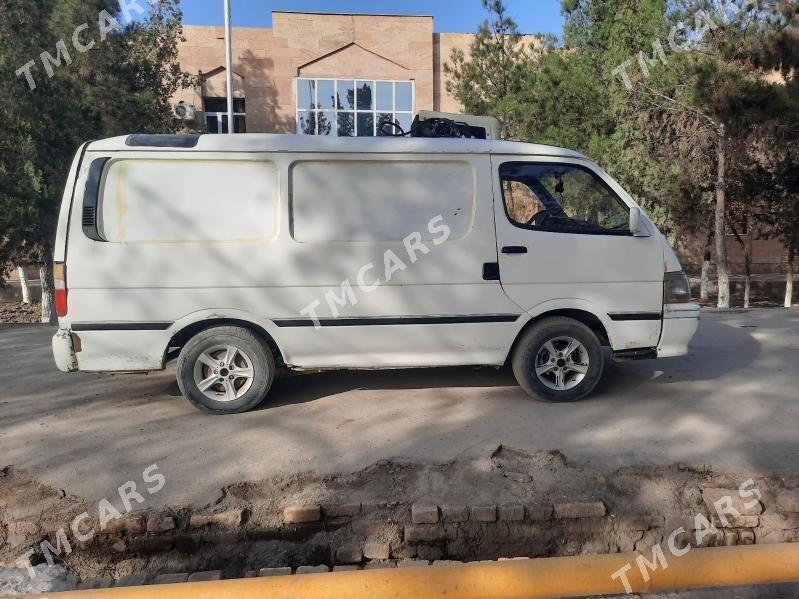 Toyota Hiace 1990 - 50 000 TMT - Kerki - img 3