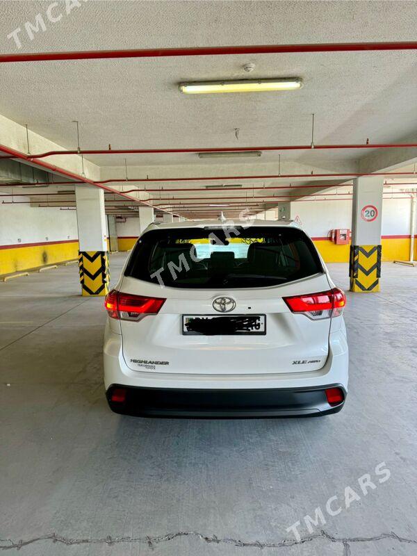 Toyota Highlander 2018 - 395 000 TMT - Aşgabat - img 4