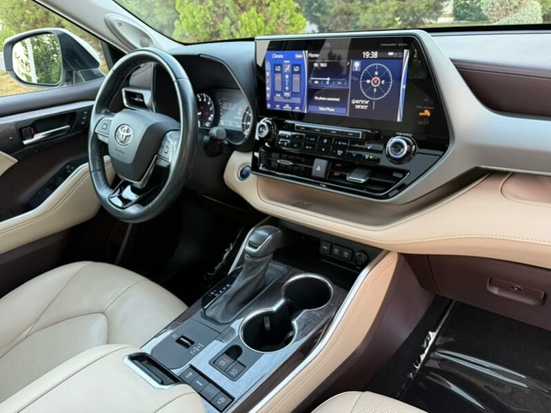 Toyota Highlander 2021 - 650 000 TMT - Aşgabat - img 9