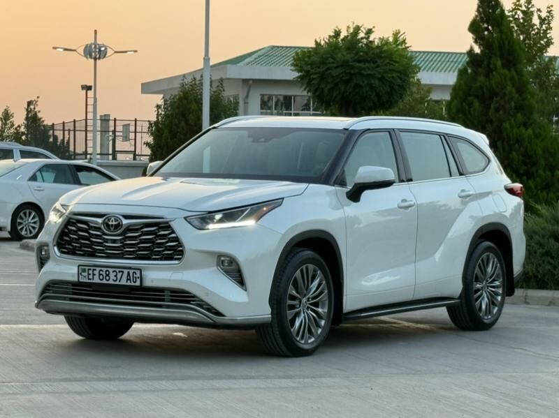 Toyota Highlander 2021 - 650 000 TMT - Aşgabat - img 2