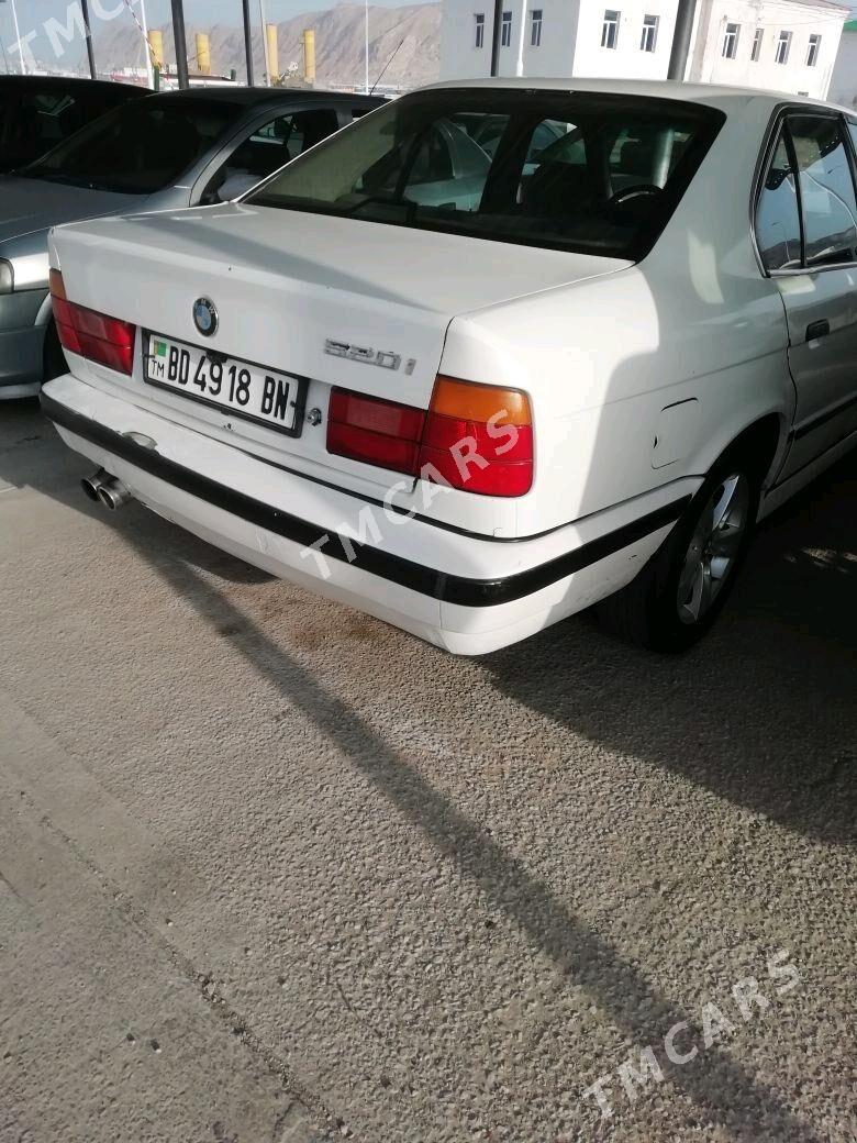BMW 520 1992 - 33 000 TMT - Türkmenbaşy - img 4