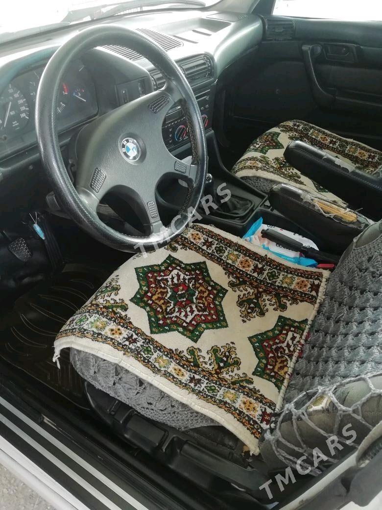BMW 520 1992 - 33 000 TMT - Türkmenbaşy - img 6