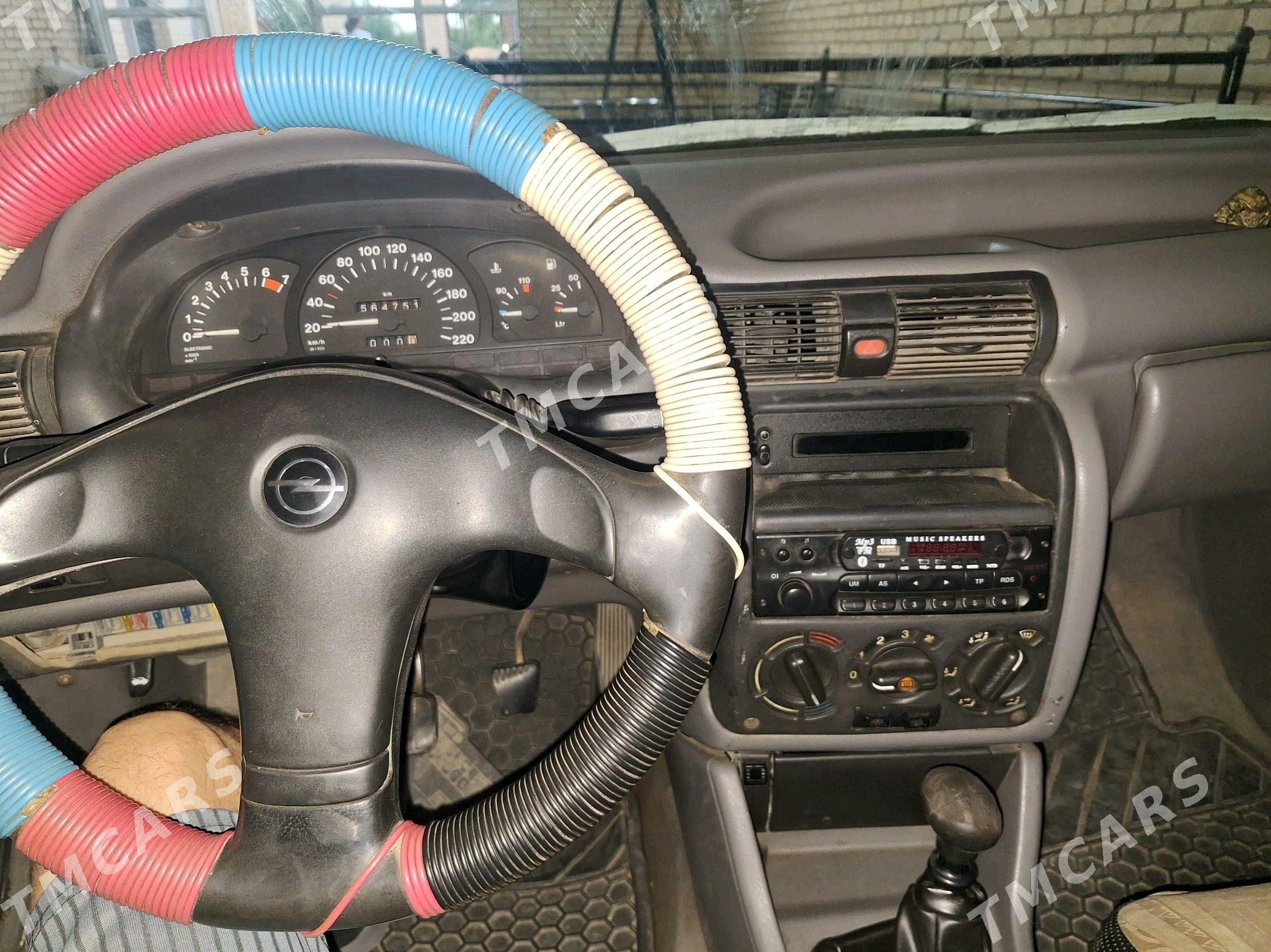 Opel Astra 1993 - 32 000 TMT - Türkmenabat - img 2