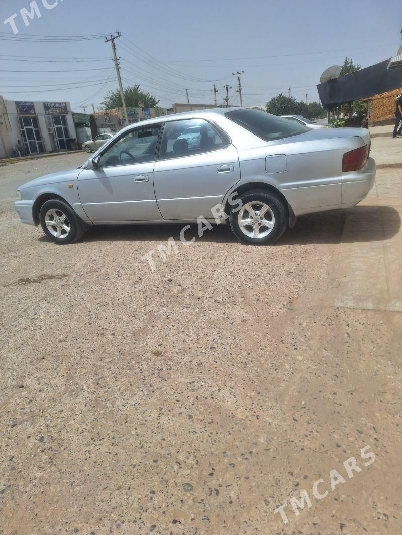 Toyota Camry 1995 - 35 000 TMT - Tejen - img 4