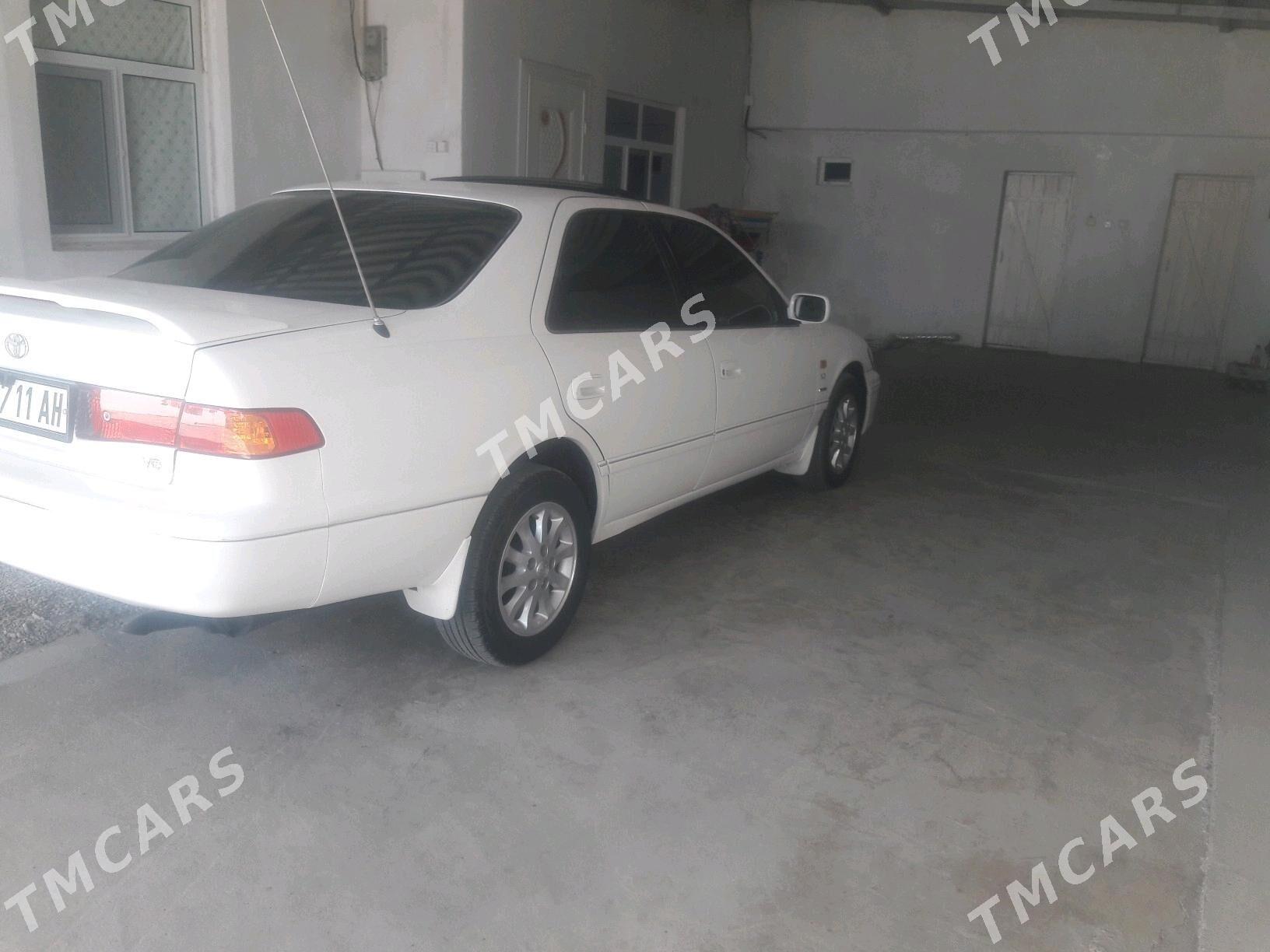 Toyota Camry 1998 - 140 000 TMT - Кака - img 4