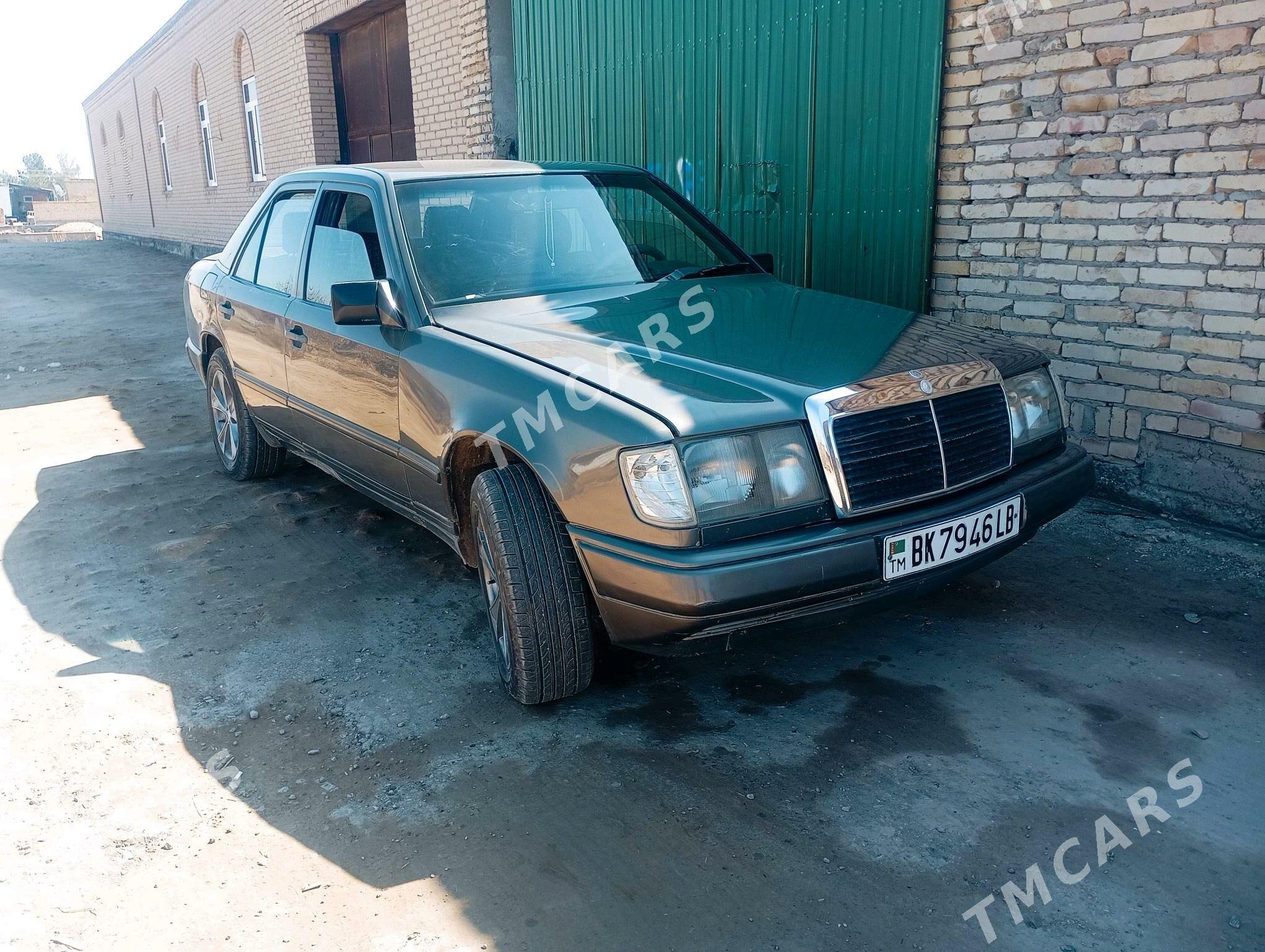 Mercedes-Benz 230E 1990 - 45 000 TMT - Чарджоу - img 5