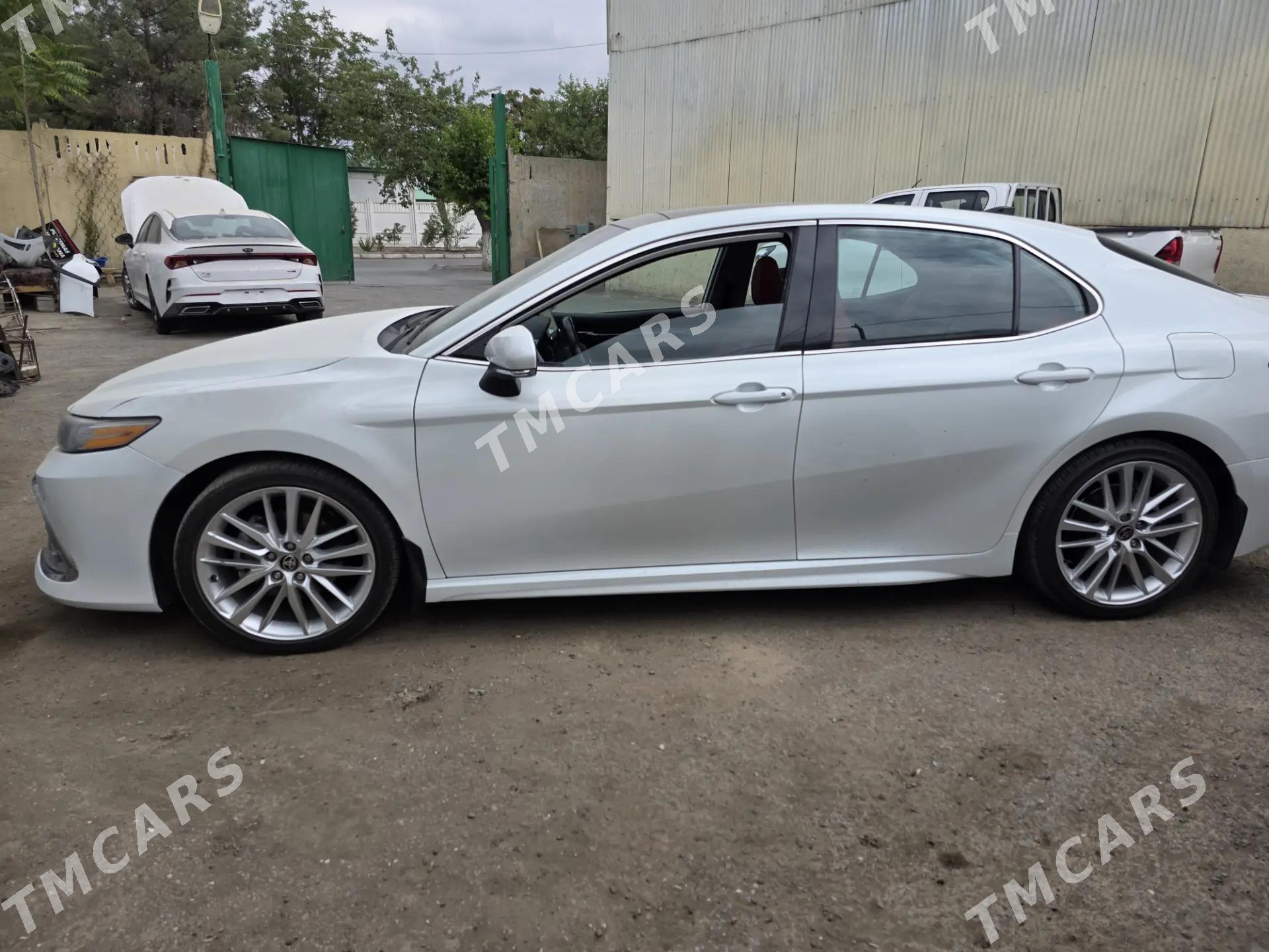 Toyota Camry 2021 - 500 000 TMT - Aşgabat - img 4