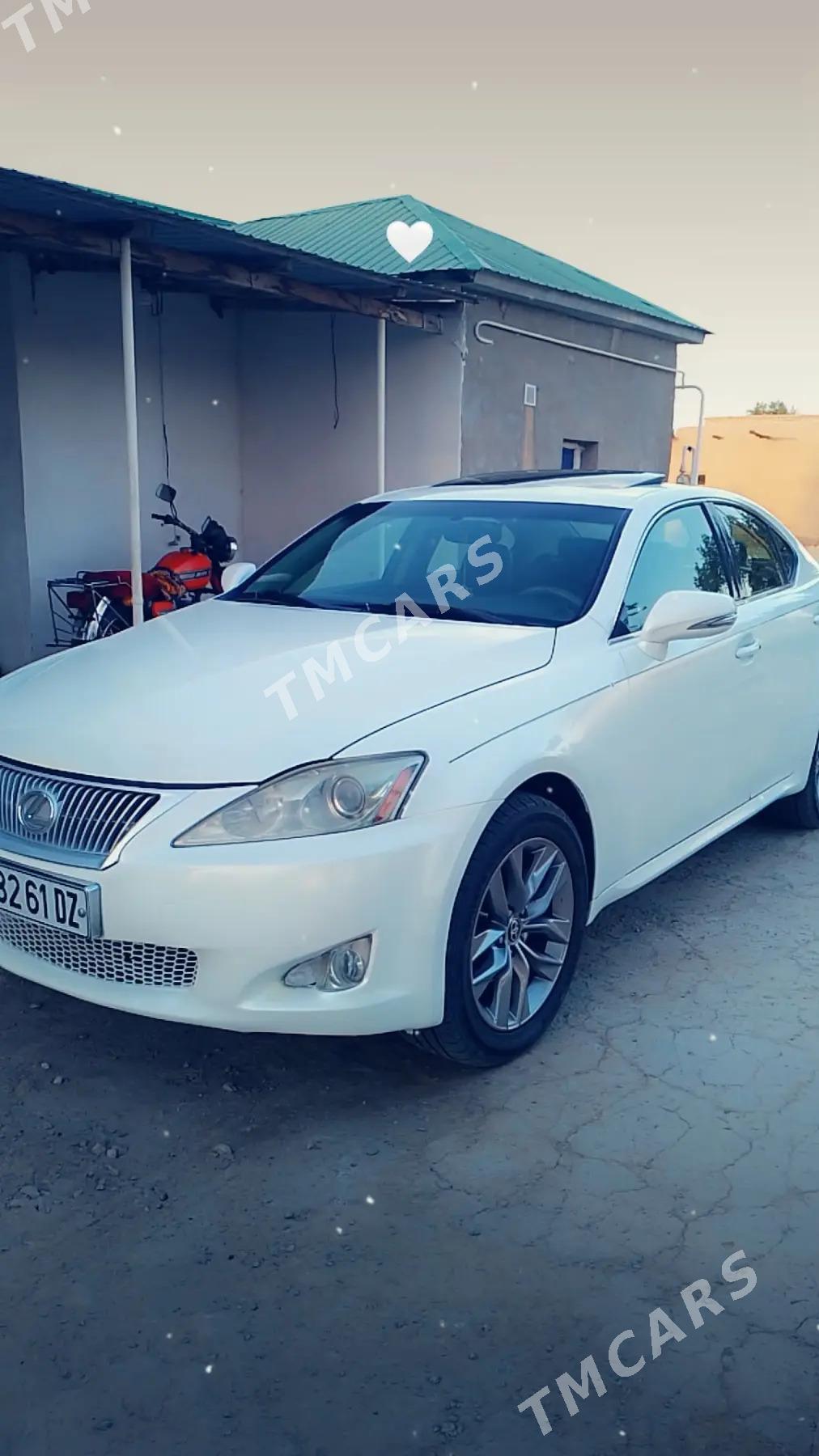 Lexus IS 250 2009 - 190 000 TMT - етр. Туркменбаши - img 3