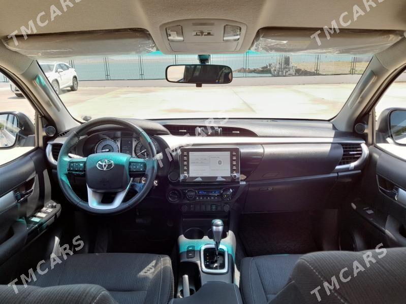 Toyota Hilux 2023 - 595 000 TMT - Туркменбаши - img 7