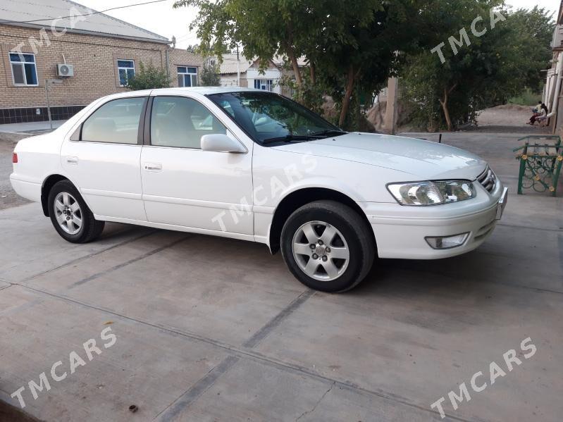 Toyota Camry 1999 - 111 000 TMT - Теджен - img 2