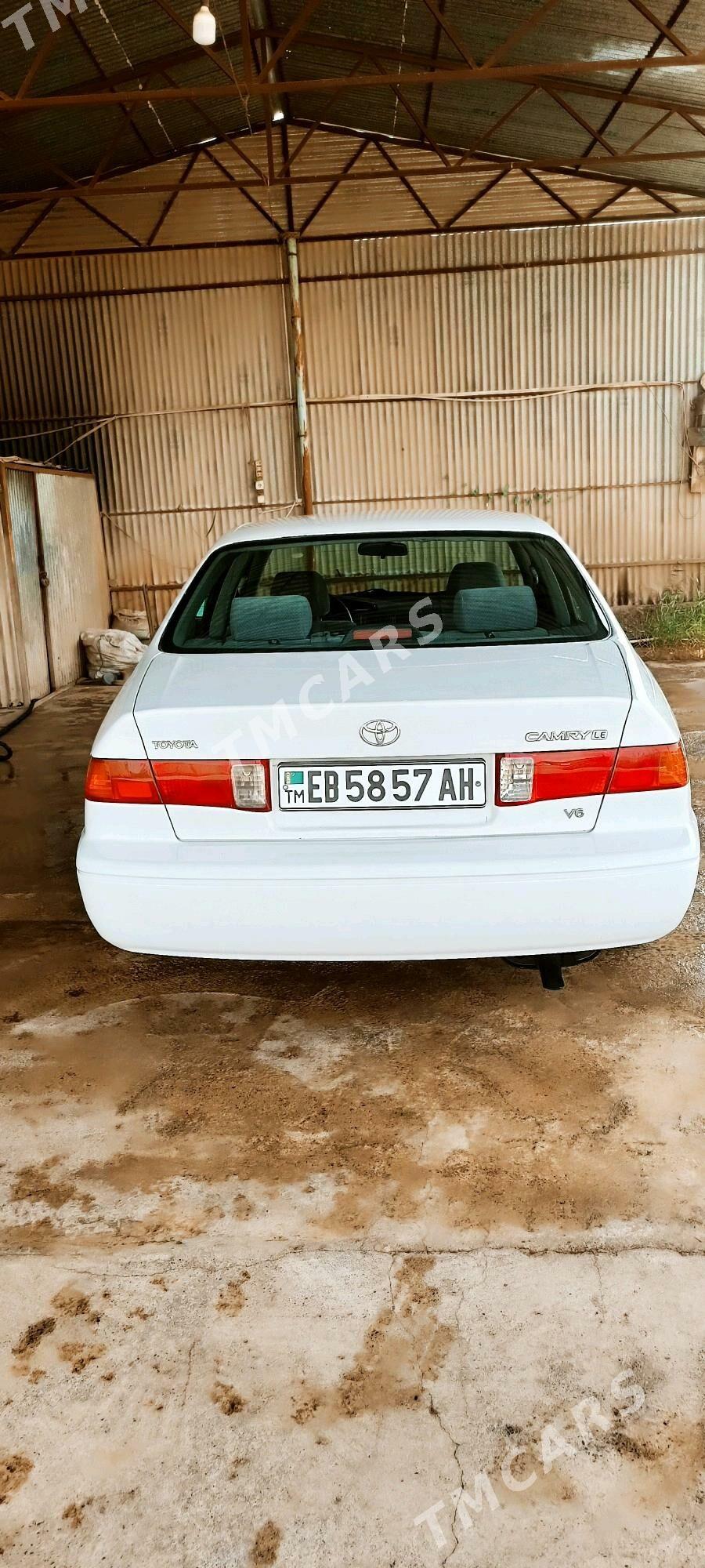 Toyota Camry 2000 - 160 000 TMT - Бабадайхан - img 2