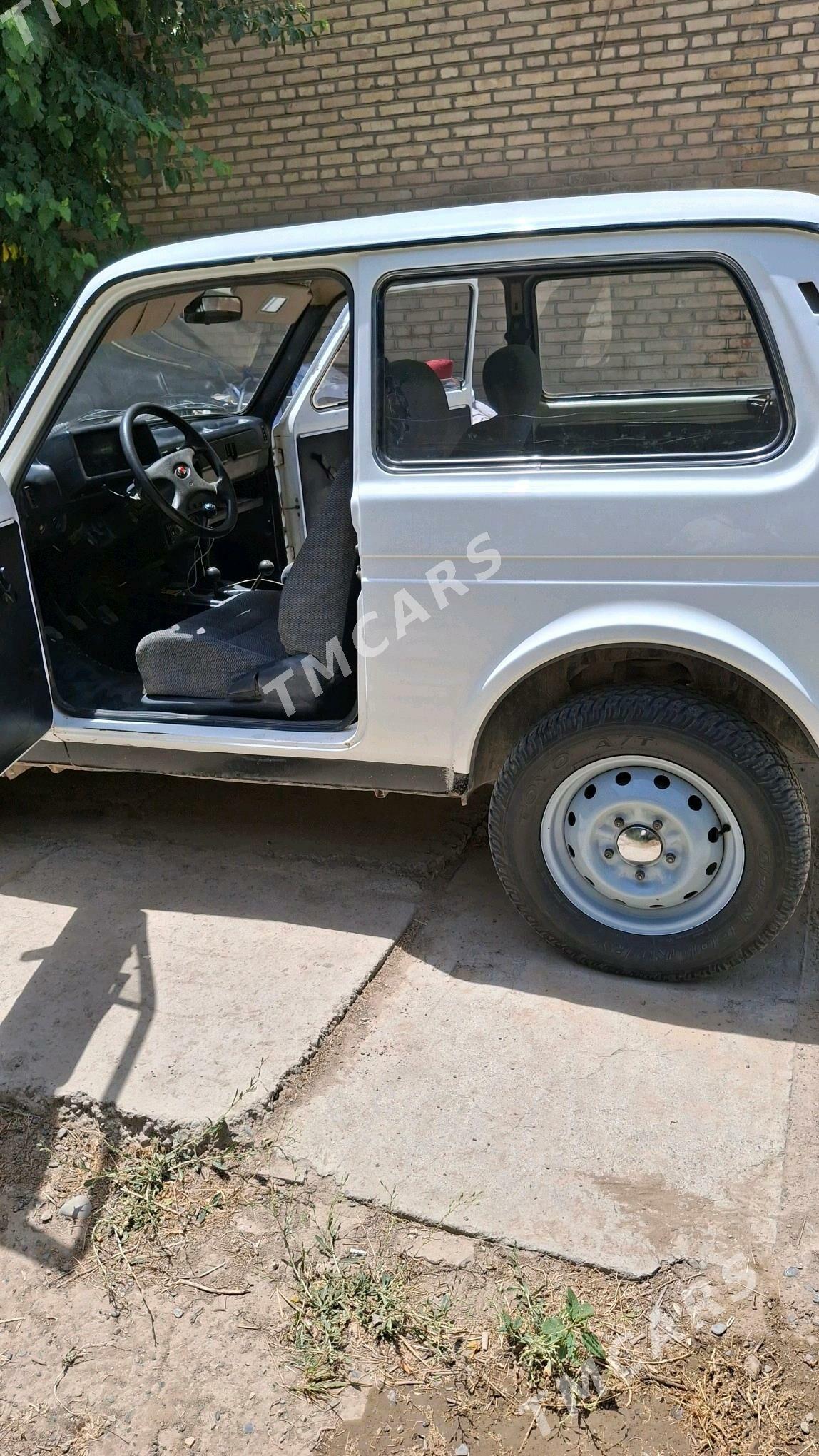 Lada Niva 1997 - 50 000 TMT - Мары - img 4