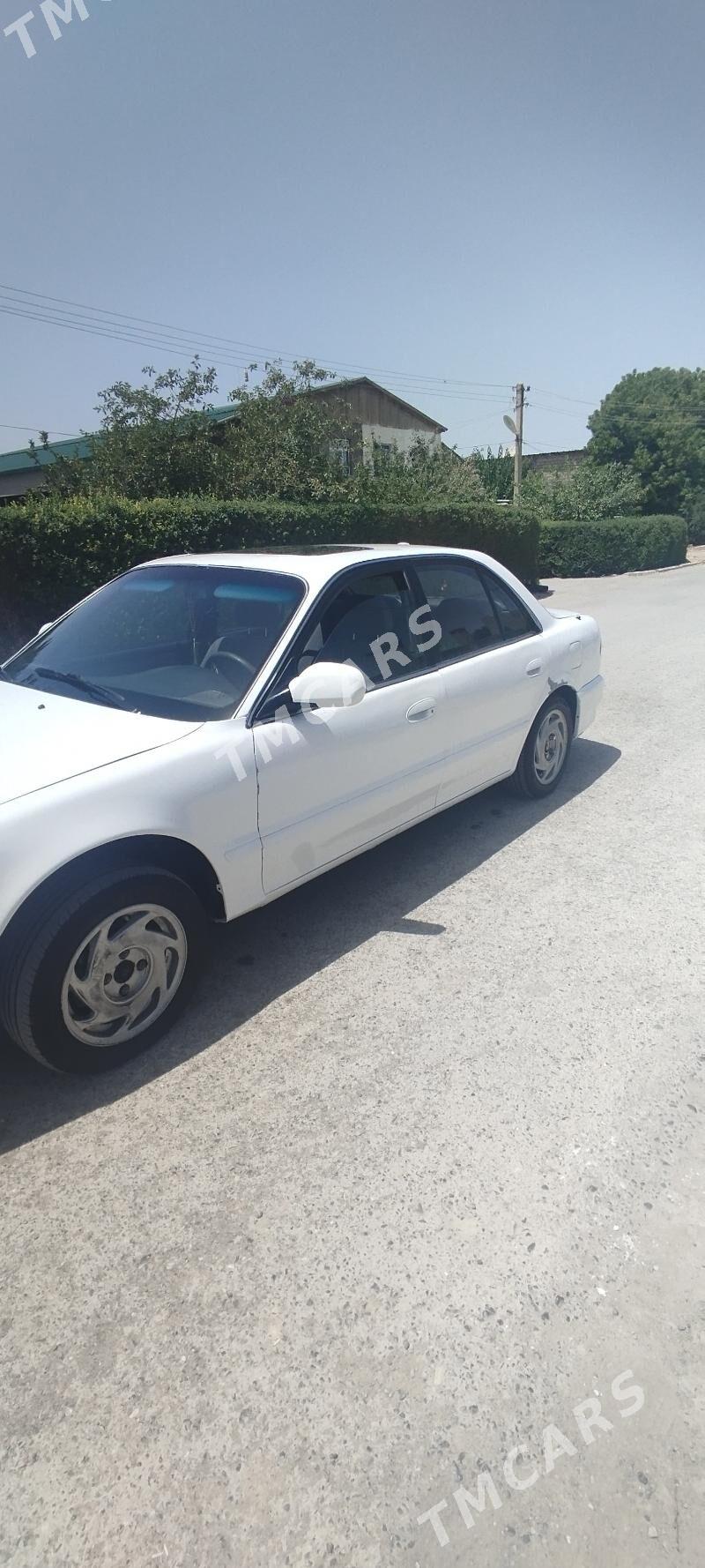 Hyundai Elantra 1994 - 35 000 TMT - Ýaşlyk - img 2