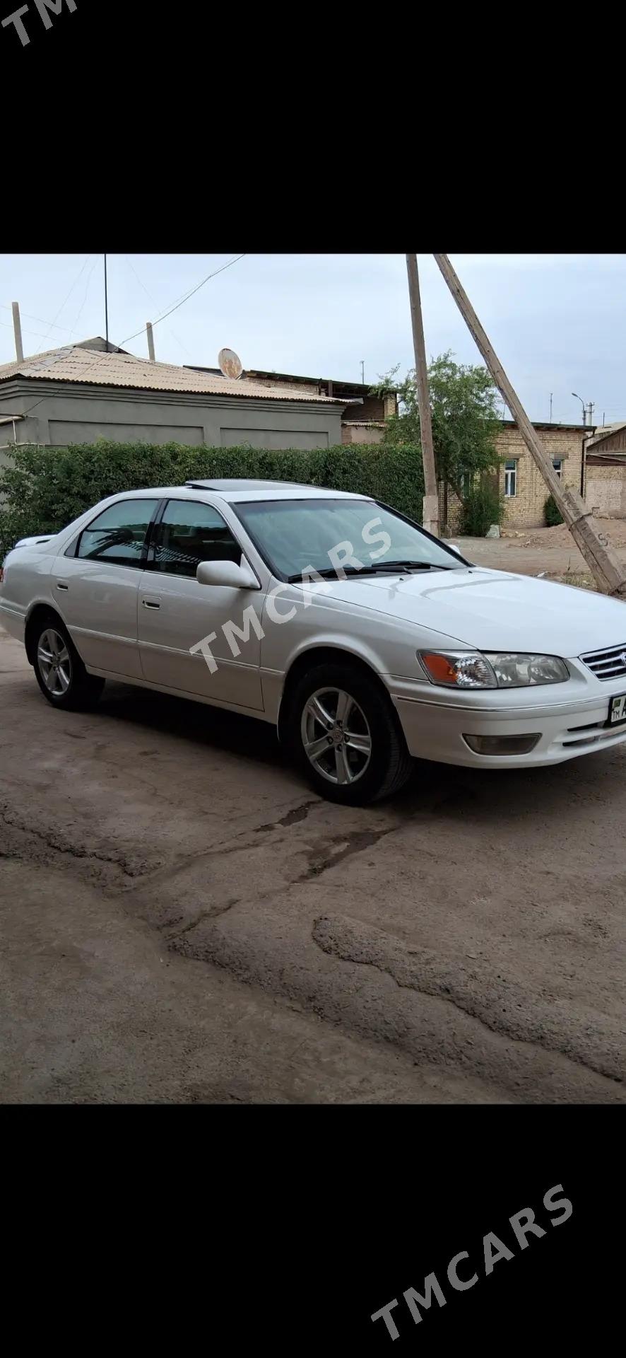 Toyota Camry 2000 - 130 000 TMT - Daşoguz - img 2