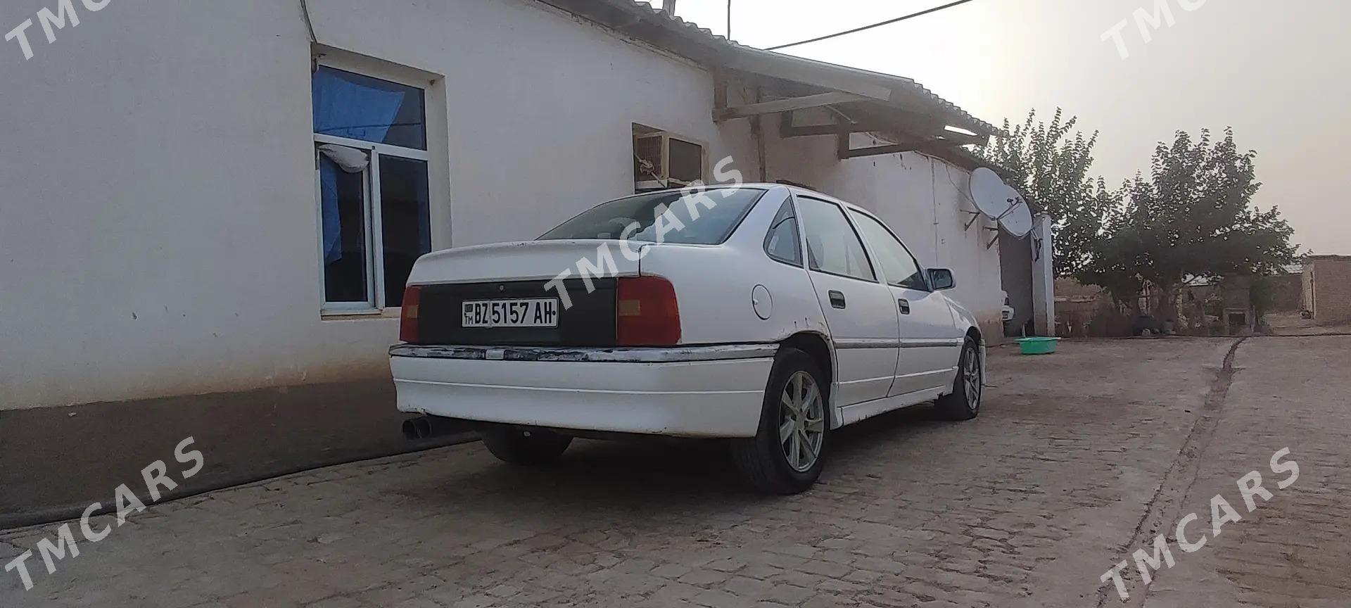 Opel Vectra 1991 - 20 000 TMT - Теджен - img 2